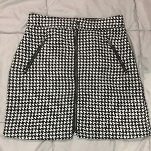 Hollister ultra high rise SZ XS patterned skirt